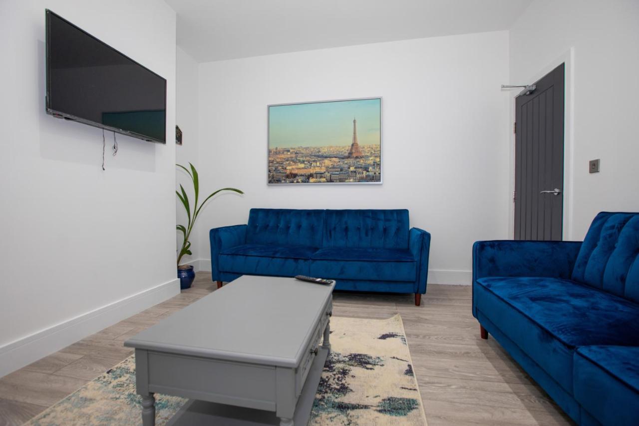 Stylish Stay Near The Stadium Walk To The Action Liverpool Exterior photo